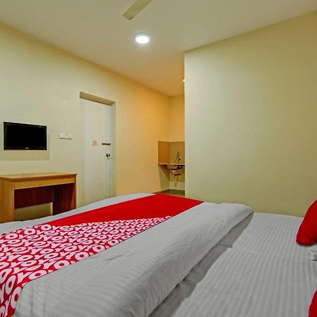 Super Hotel O Indra Suites Мисор Екстериор снимка