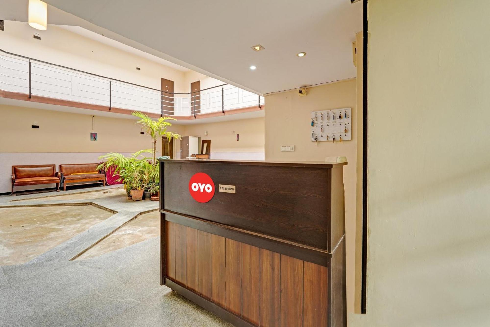 Super Hotel O Indra Suites Мисор Екстериор снимка