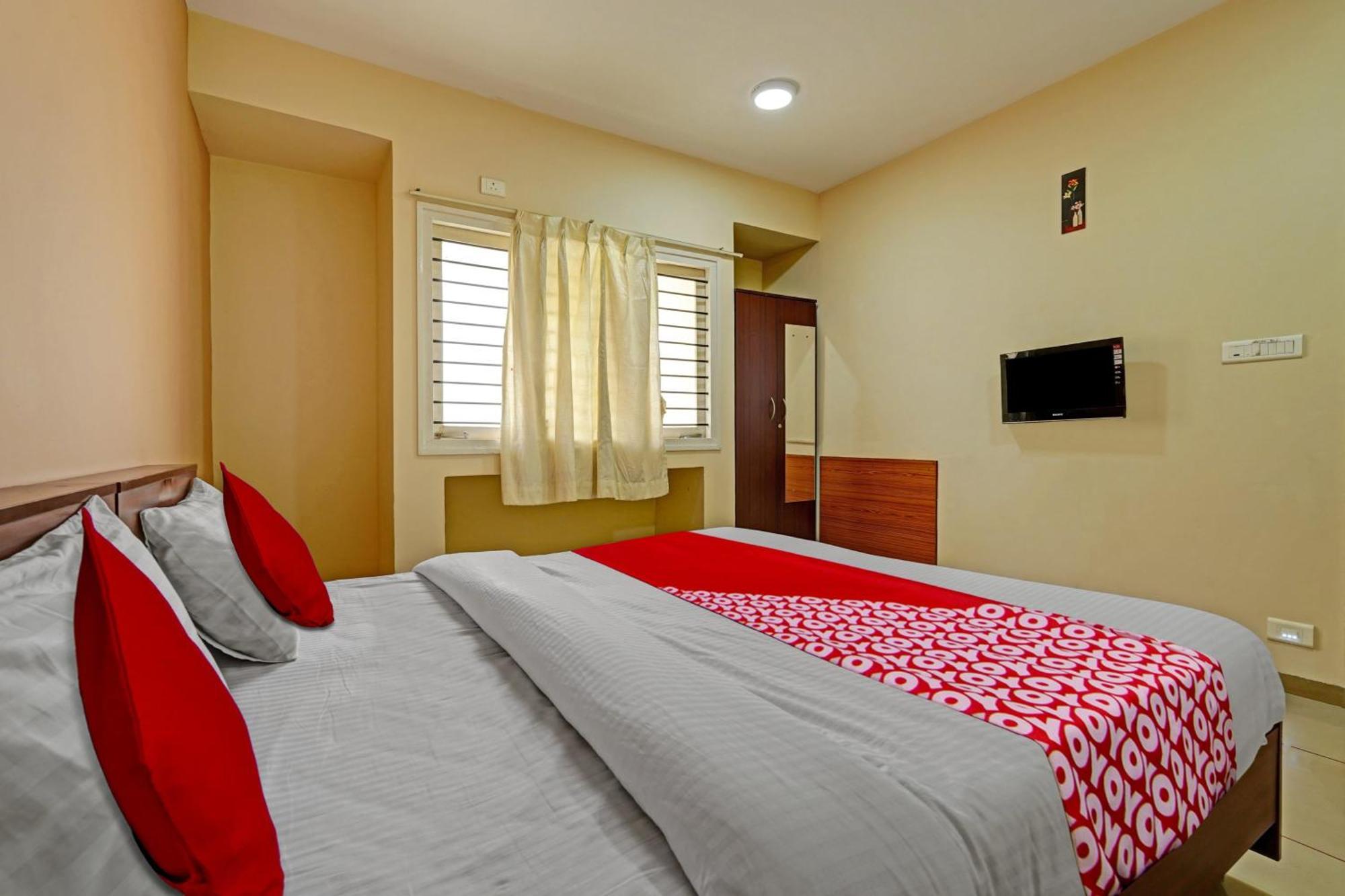 Super Hotel O Indra Suites Мисор Екстериор снимка